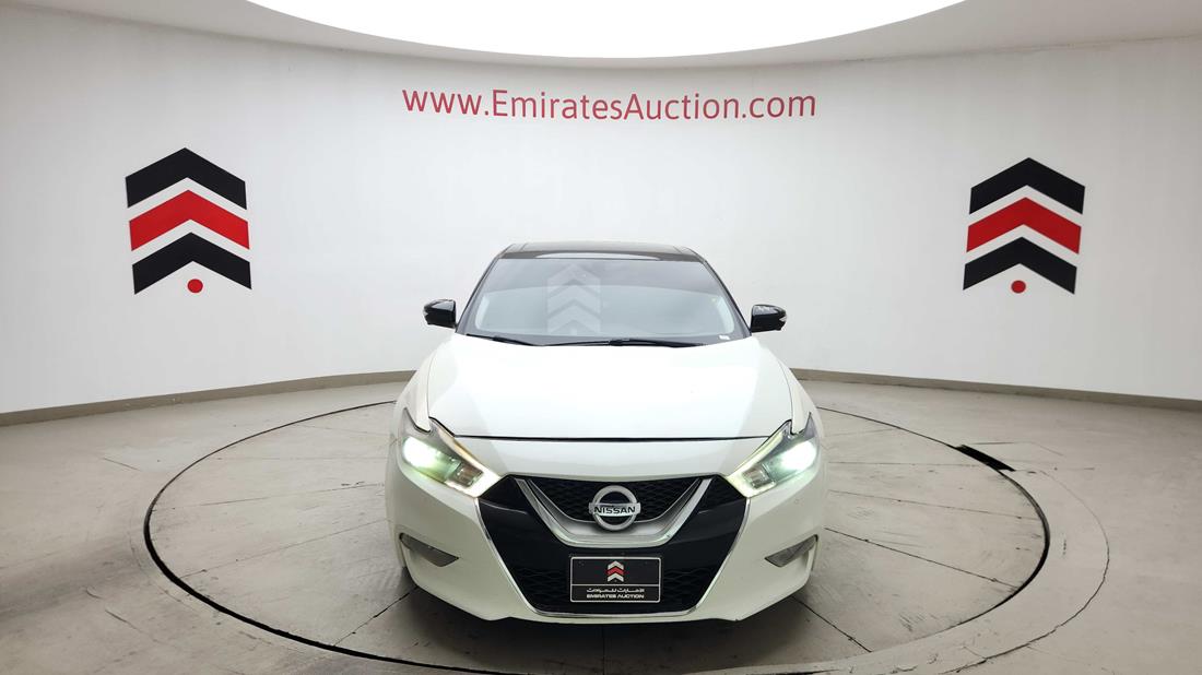 2016 Nissan Maxima — 360-degree view