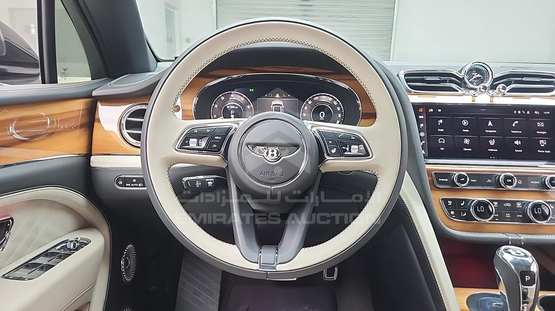 2025 Bentley Bentayga — Steering & Mounted Controls — Photo 16