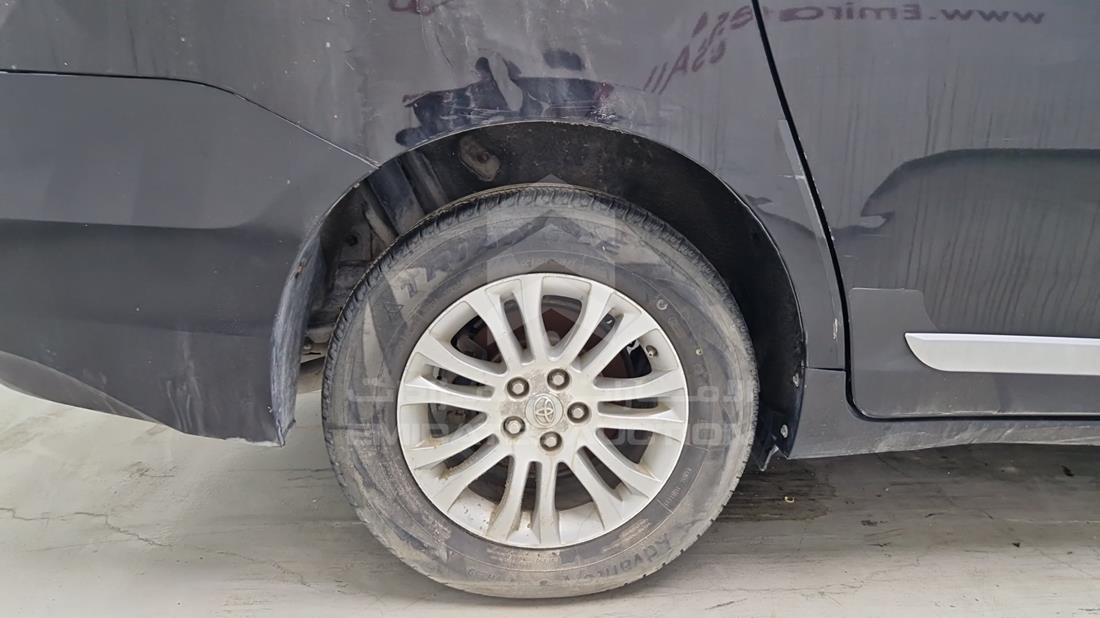 2012 Toyota Sienna — Rear Right Tyre — Photo 38