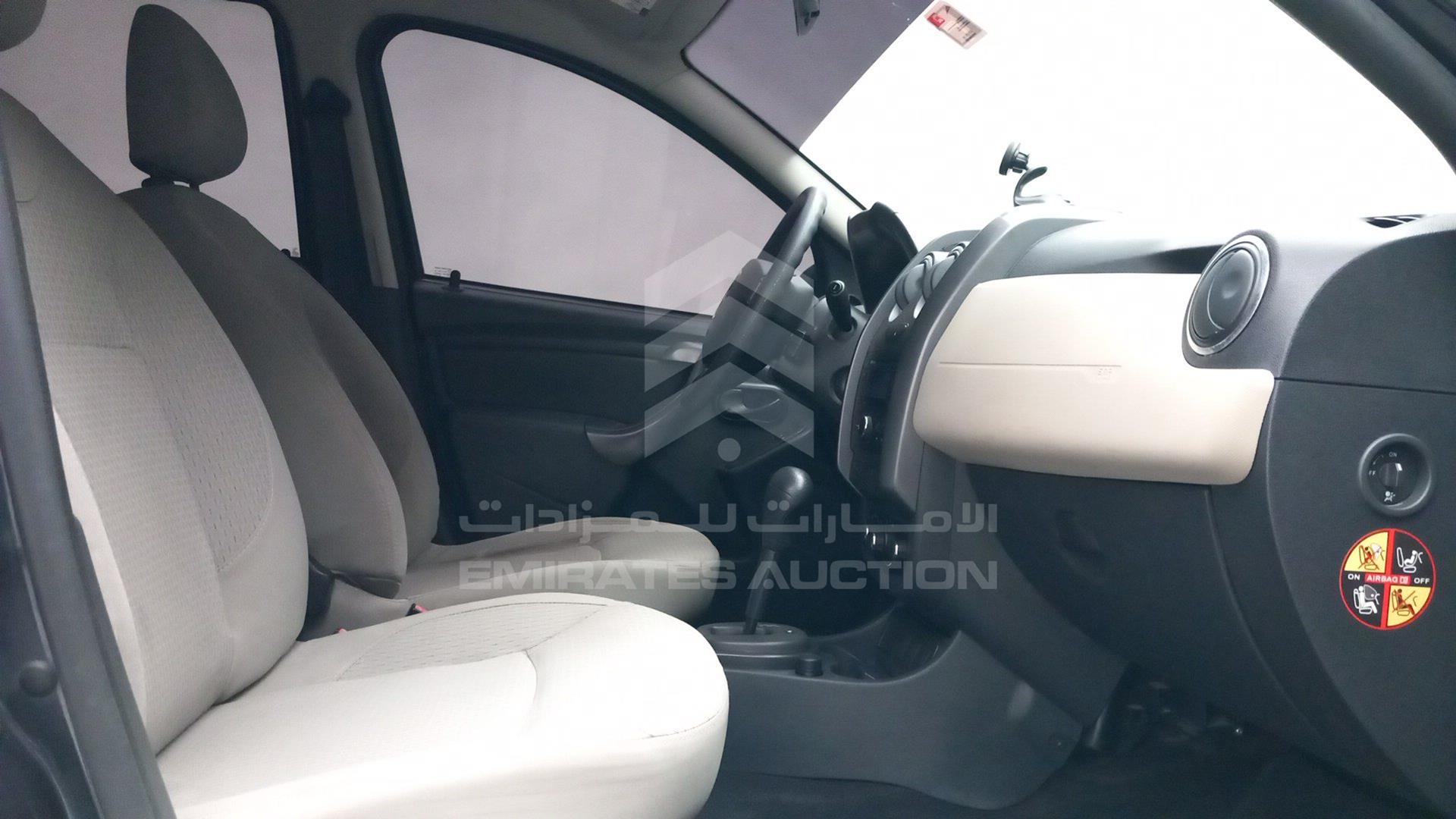 2017 RENAULT DUSTER VIN: VF1HSRCH5HA515793