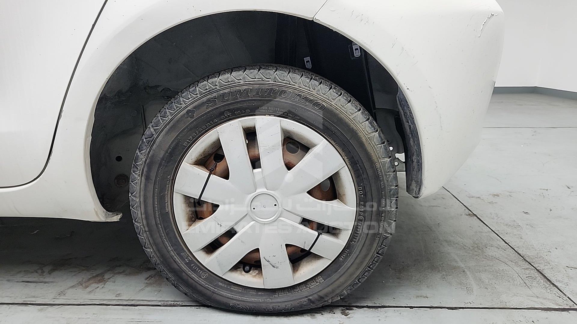 2008 TOYOTA YARIS VIN: JTDKW923085102058