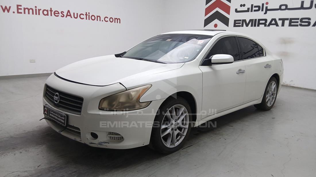 2014 Nissan Maxima — Front Left Angle — Photo 8