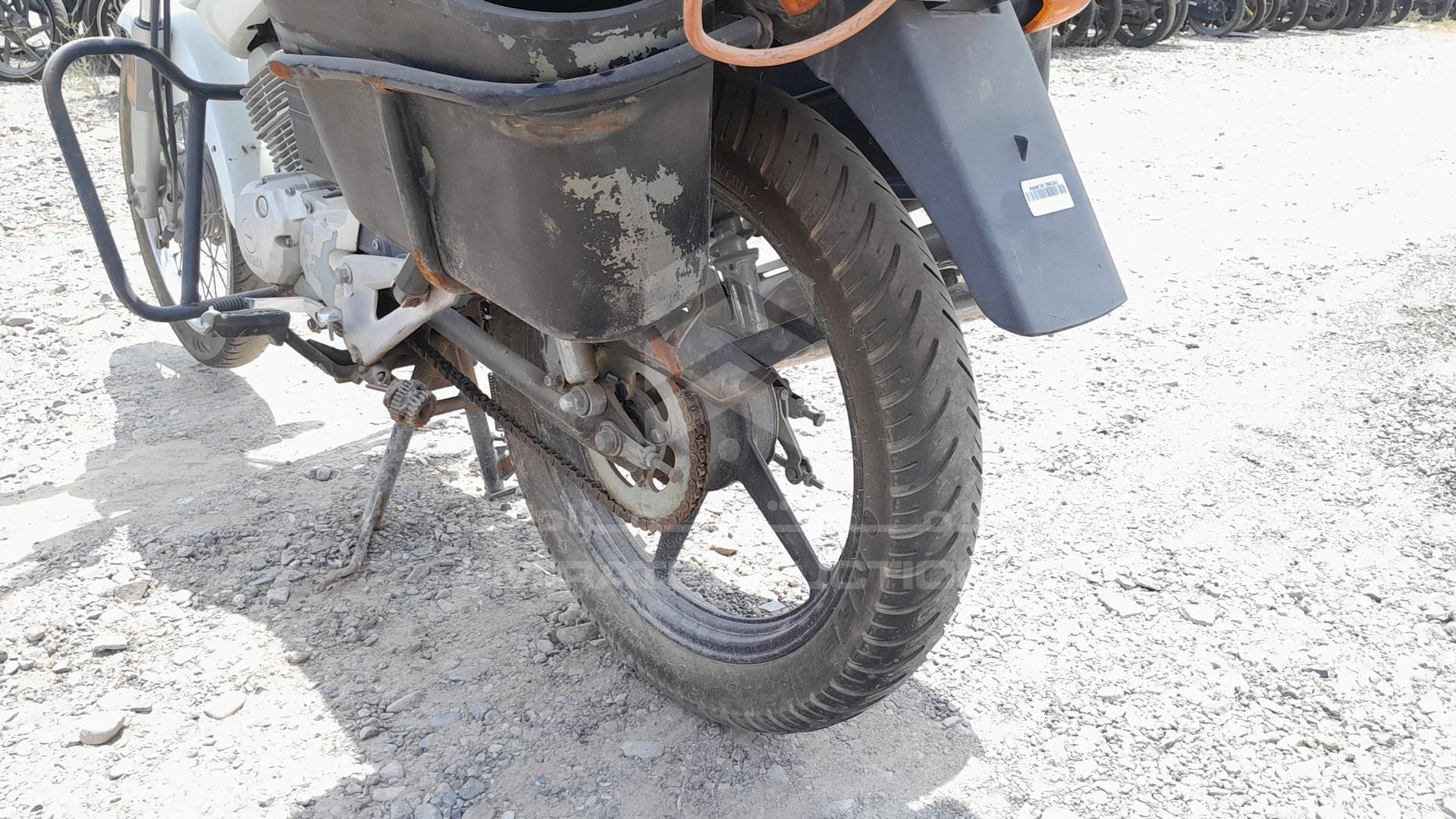 2018 YAMAHA YBR125E VIN: LBPKE1297J0169840
