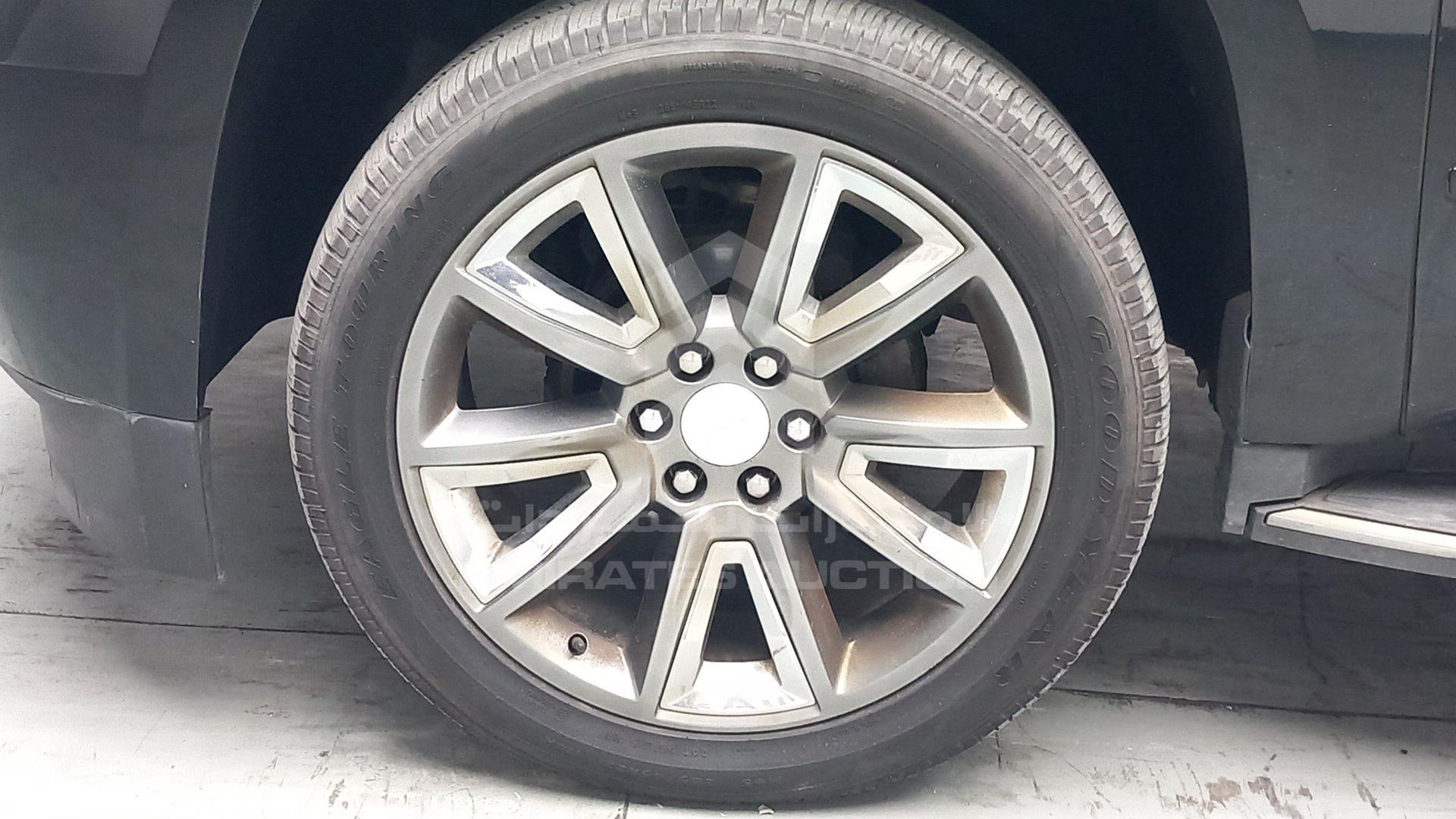 2015 CHEVROLET SUBURBAN VIN: 1GNSKKKCXFR631260