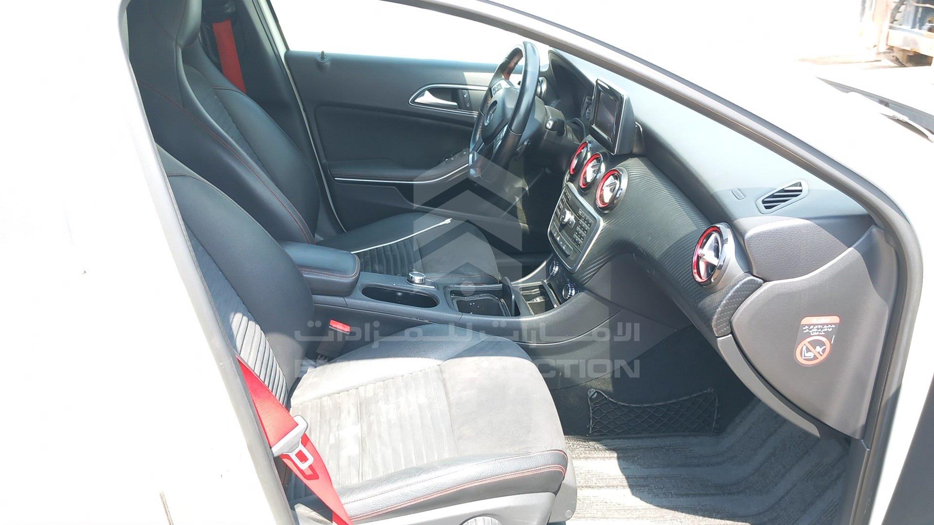 2014 MERCEDES A 250 VIN: WDDBF4EB4EJ245917