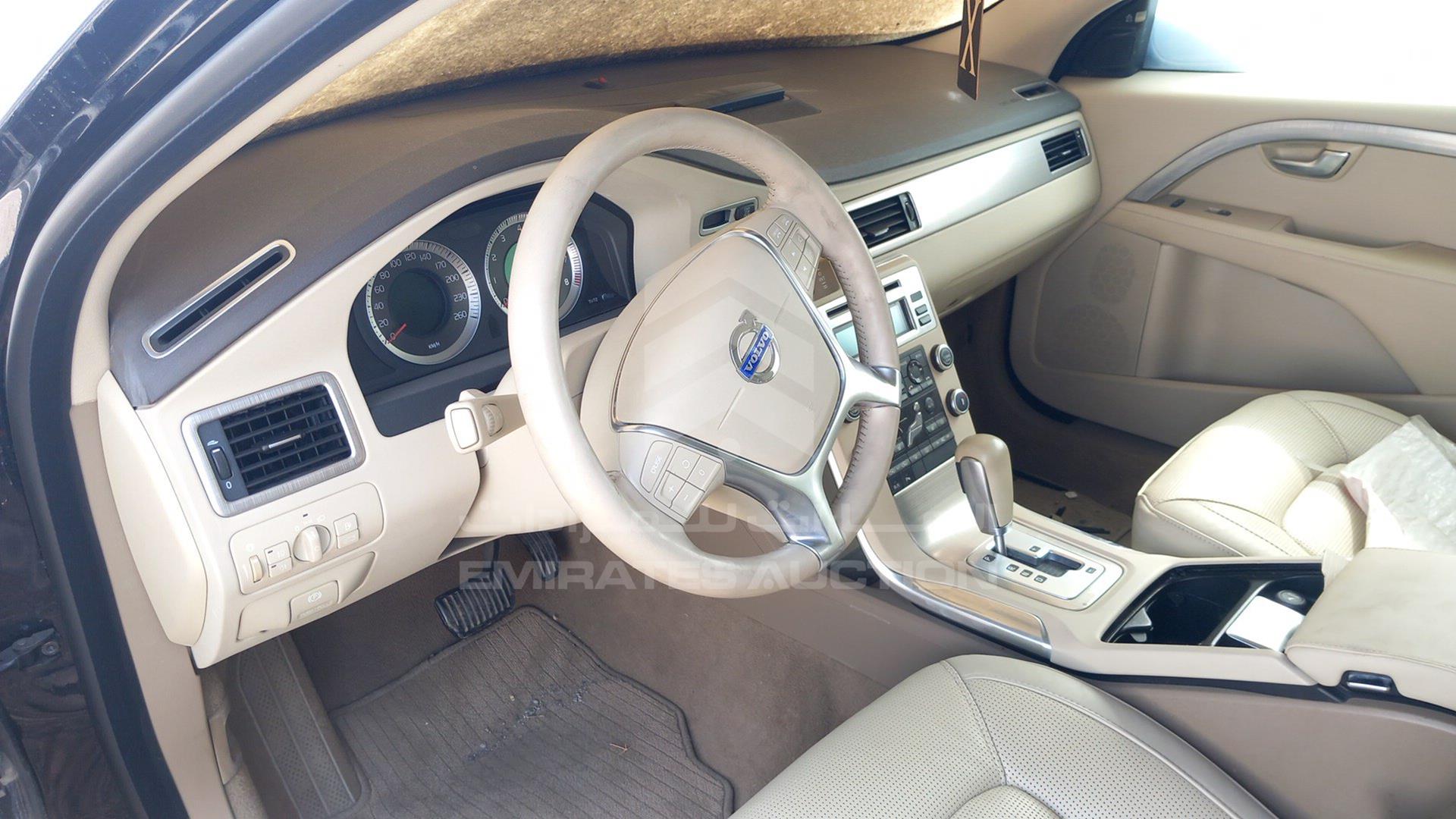2011 VOLVO S 80 VIN: YV1AS6052B1138286