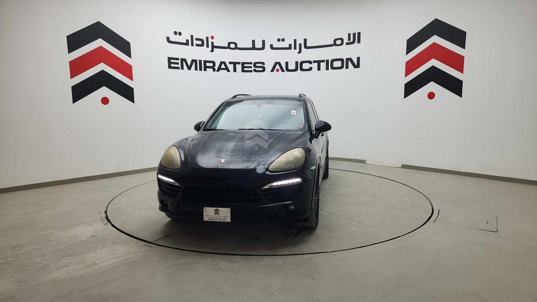 2013 Porsche Cayenne — Front Left Angle — Photo 6