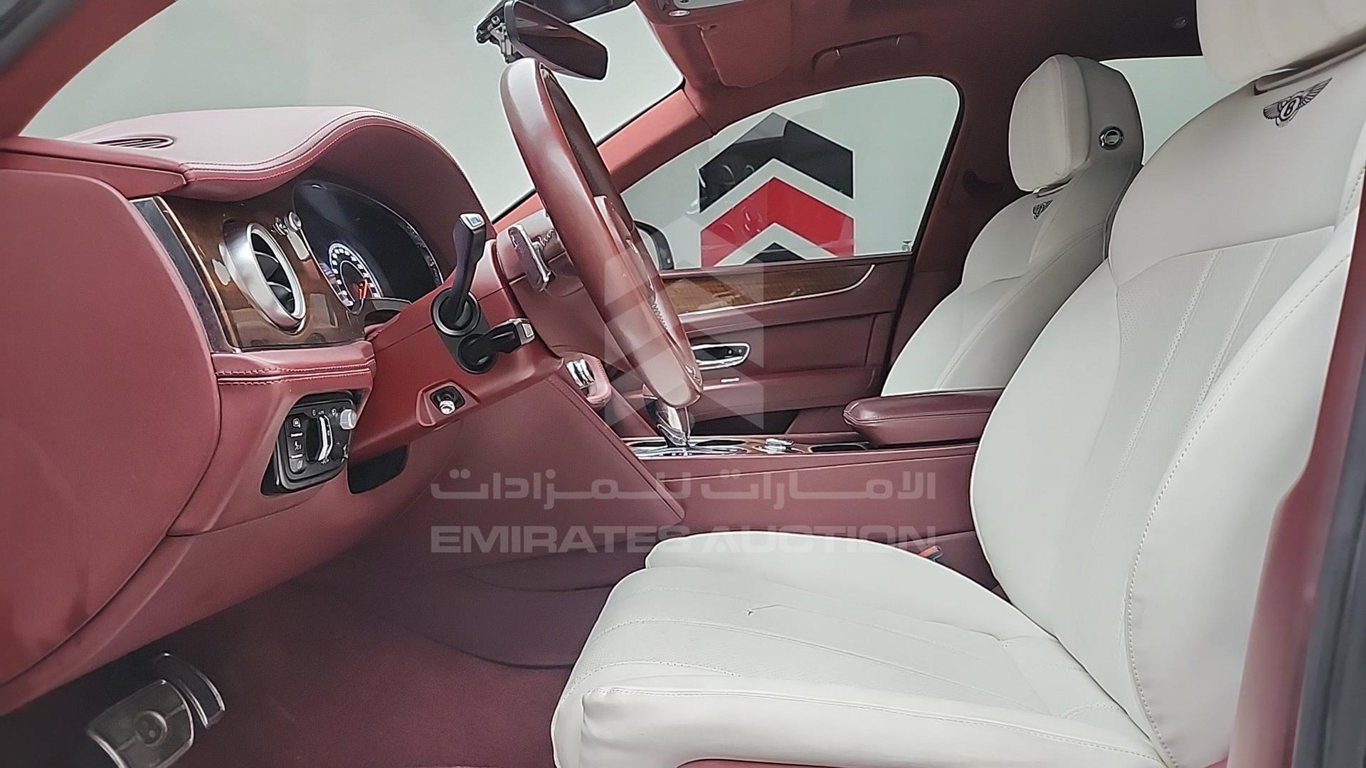 2019 BENTLEY BENTAYGA VIN: SJAAL1ZV2KC023332