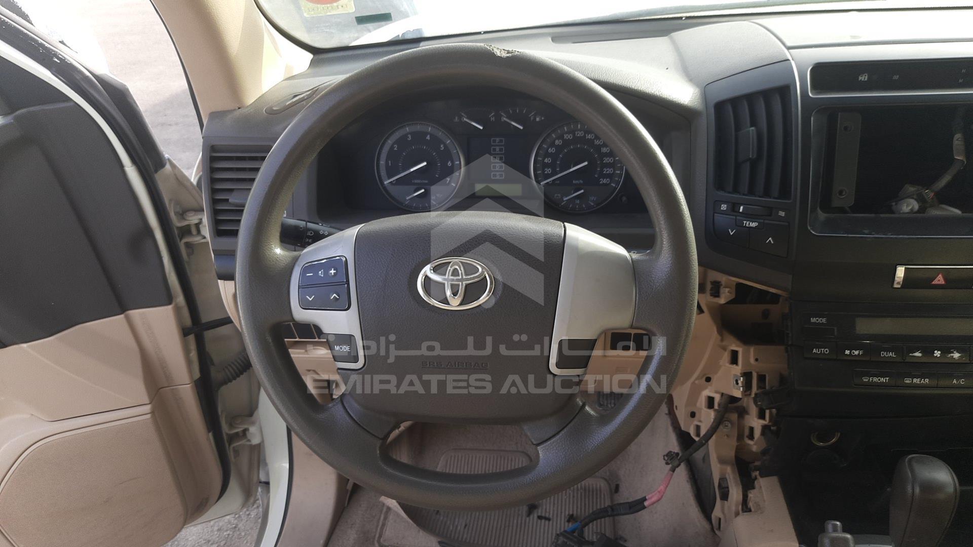 2013 TOYOTA LAND CRUISER VIN: JTMDU09J1D4064189