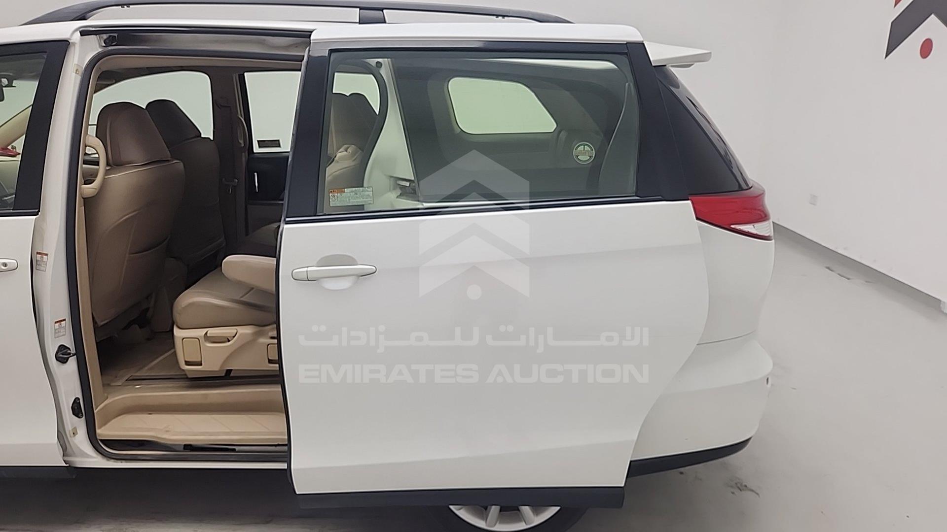 2015 TOYOTA PREVIA VIN: JTNGE52MXFA049086