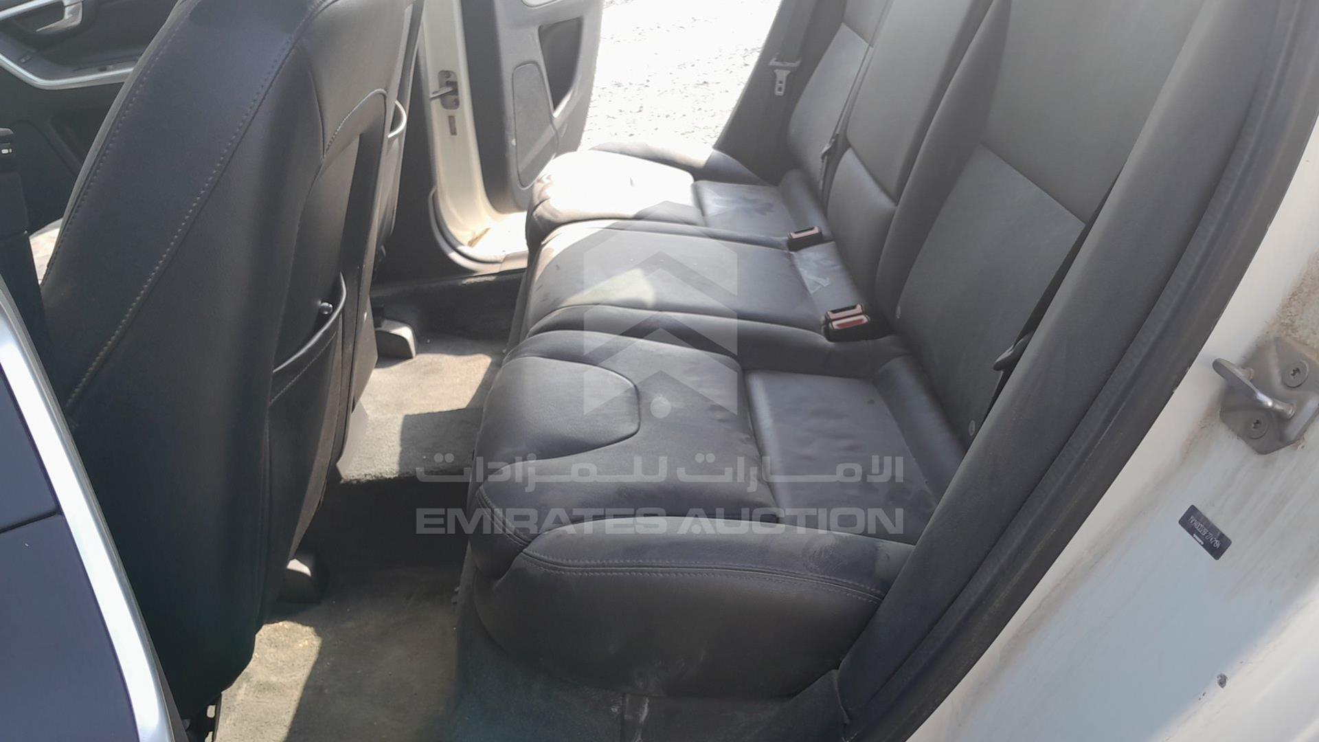 0 VOLVO XC 60 VIN: YV140CDZ6F2742194
