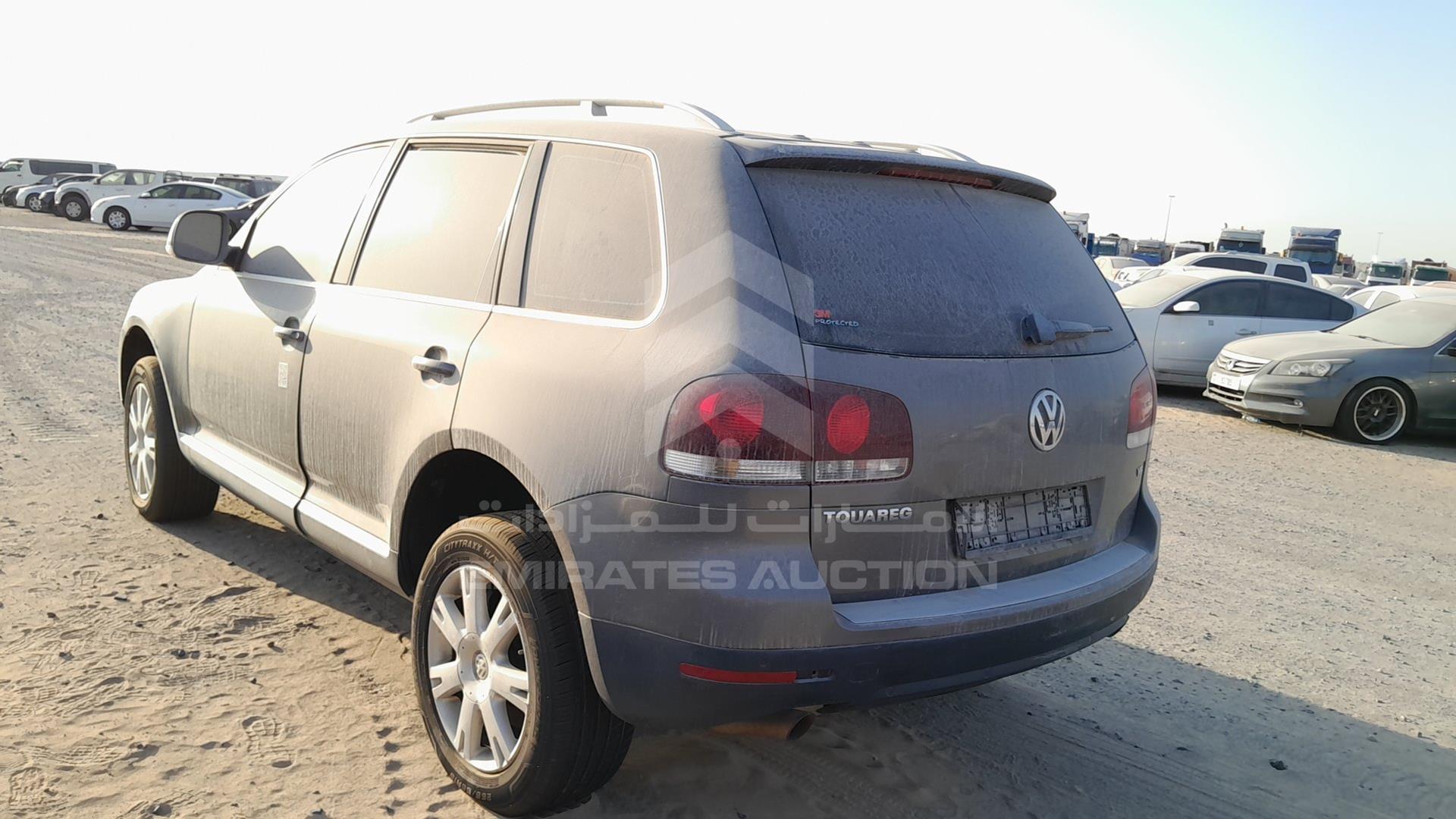 2010 VOLKSWAGEN TOUAREG VIN: WVGAL27L4AD011385