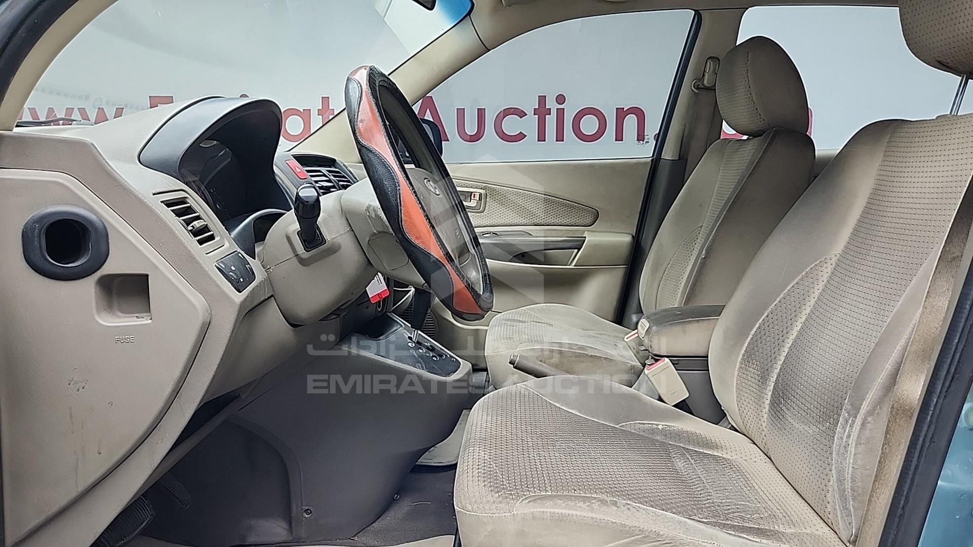 2009 HYUNDAI TUCSON VIN: KMHJM81BX9U992446