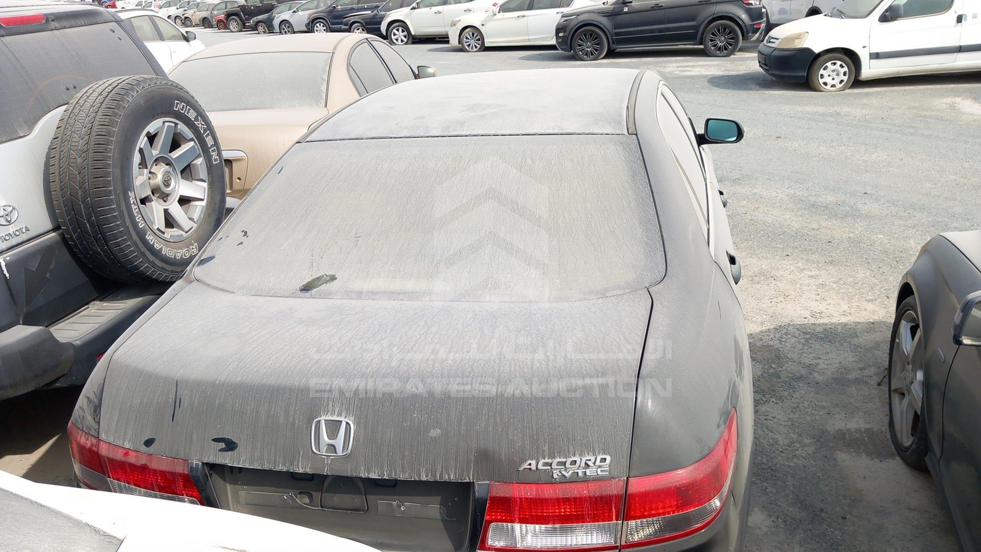 2005 HONDA ACCORD VIN: JHMCM56505C407631