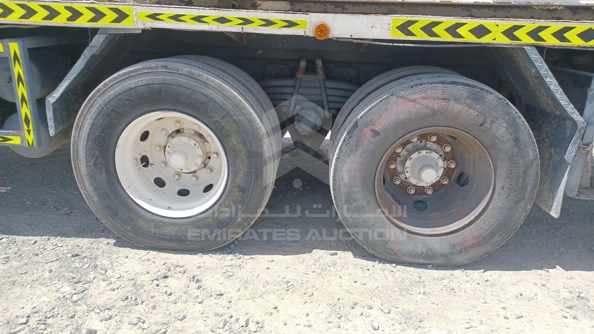1997 SCANIA --- VIN: YS2P8X40001228733