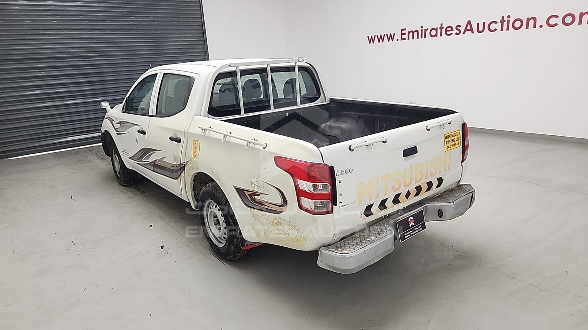 2016 MITSUBISHI L 200 VIN: MMBJNKJ40GH059683