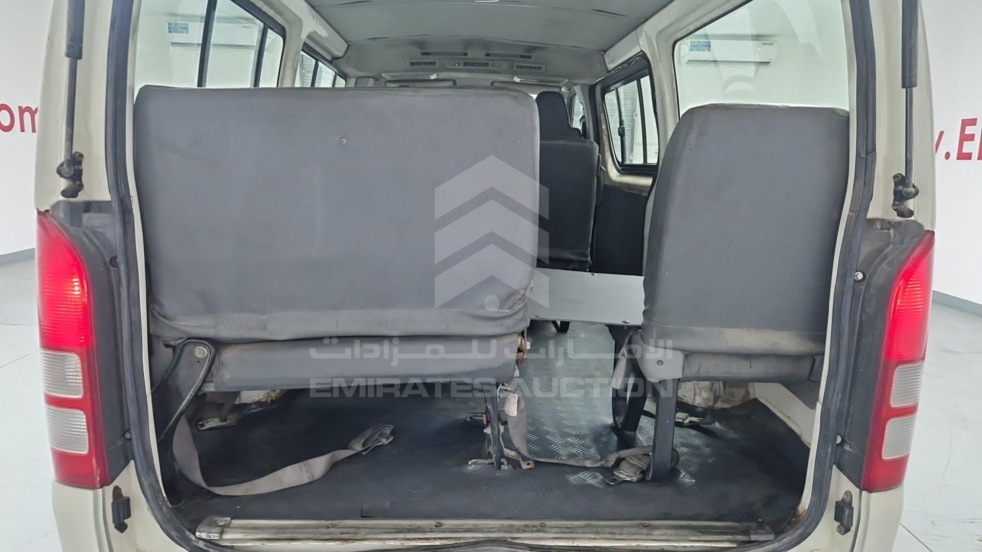 2009 TOYOTA HIACE VIN: JTGJX02P590021694