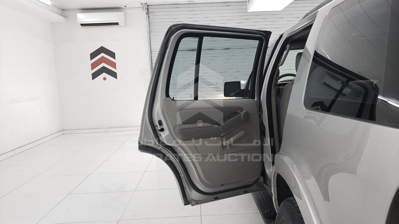 VIN: 1FMEU73E87UA45518 Auction: EmiratesAuction Lot: 405931 VIN: 1FMEU73E87UA45518 Ford Explorer 2007 SILVER Photo 18