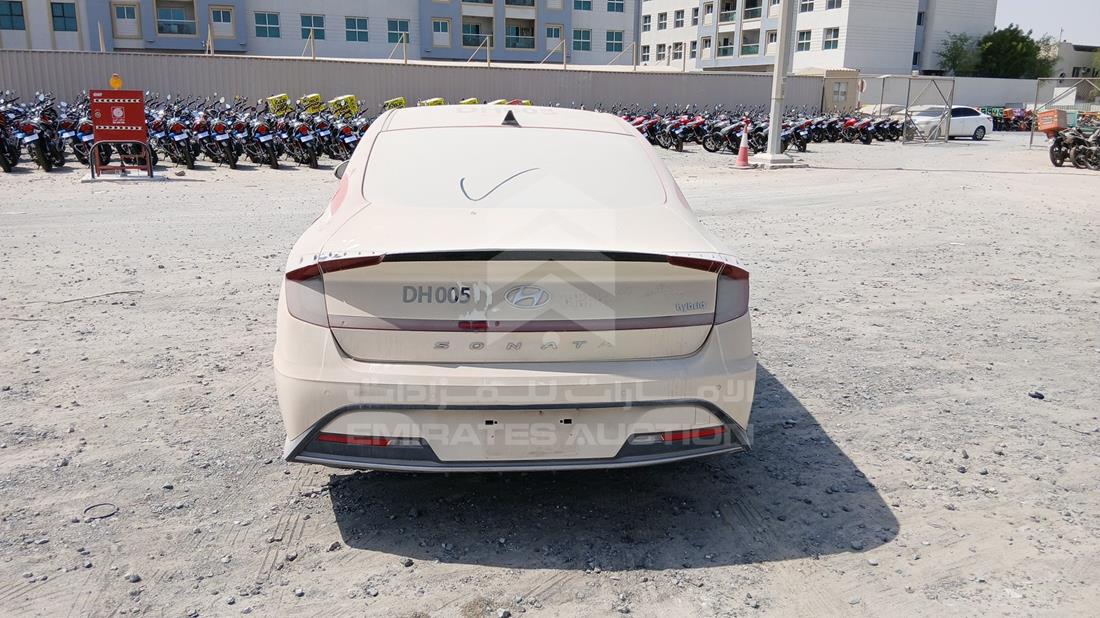 2021 Hyundai Sonata Hybrid — Rear View — Photo 8