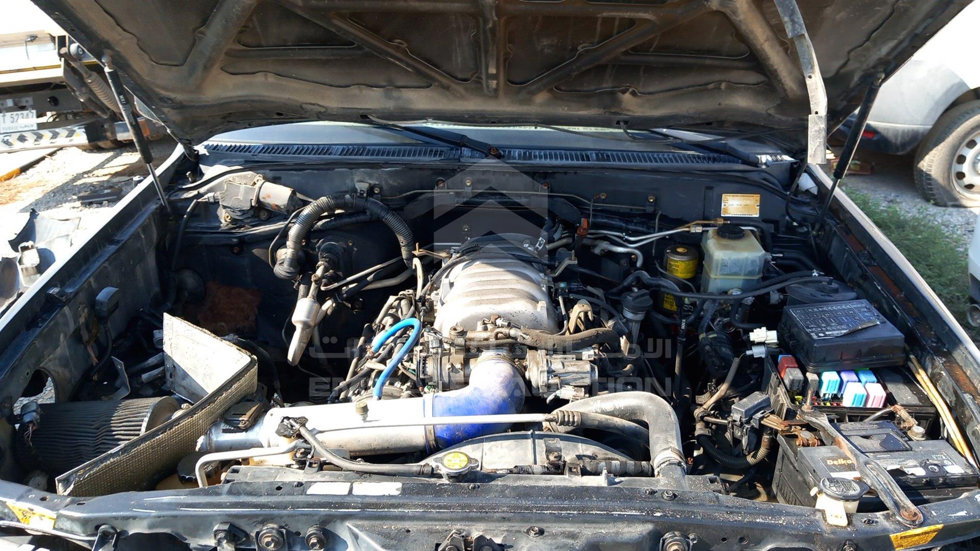 2000 TOYOTA LAND CRUISER VIN: JT3HT05J1Y0104265