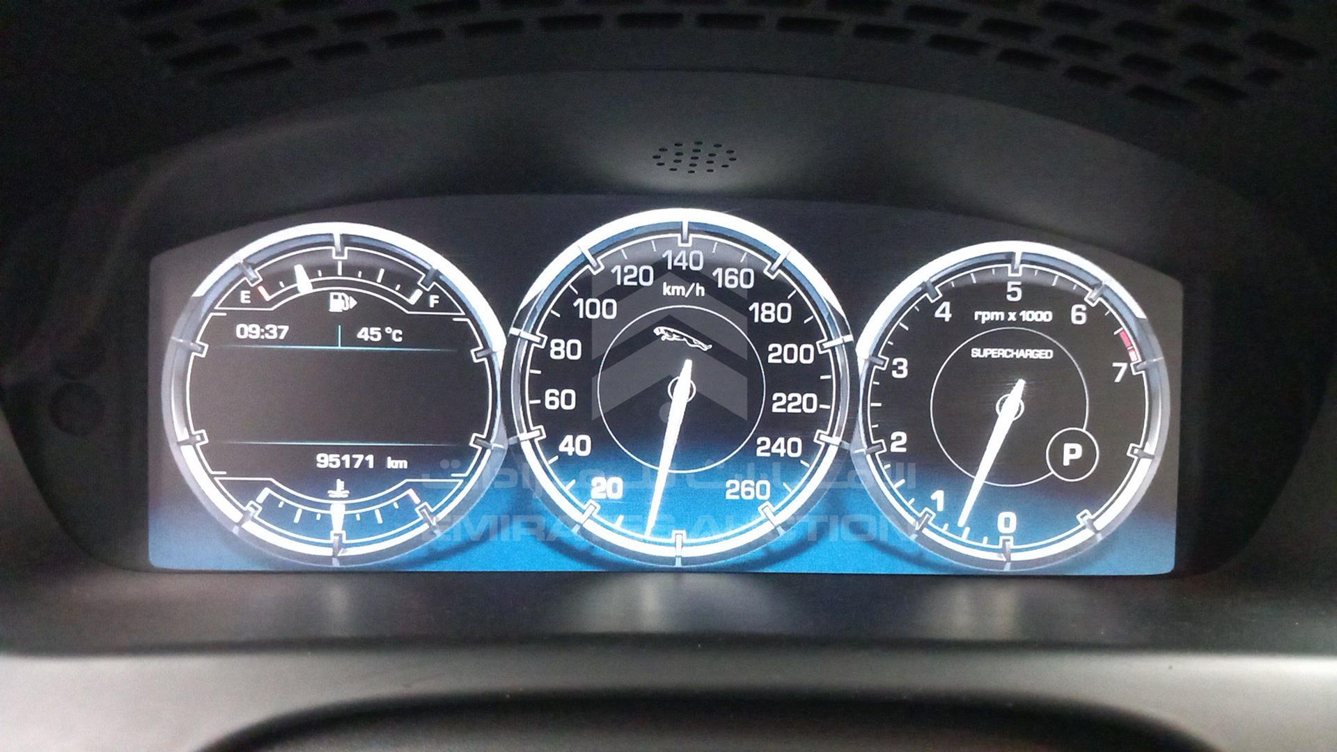 2010 JAGUAR X J VIN: SAJKA26J1AMV01346