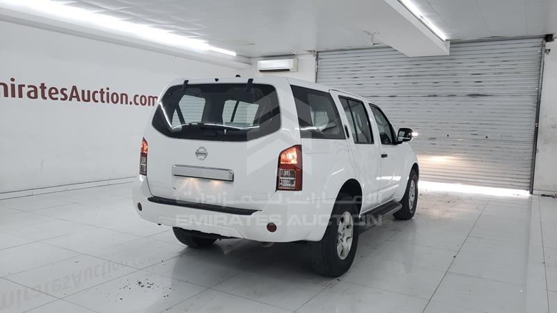 VSKLR11A3EA543133 Auction: EmiratesAuction Lot: 405690 VSKLR11A3EA543133 Nissan Pathfinder 2014 WHITE Photo 8