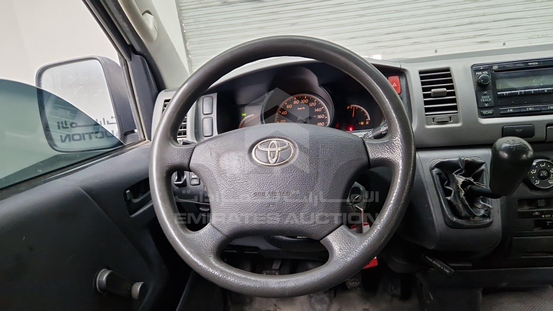 2013 TOYOTA HIACE VIN: JTGSX22P0D6140050