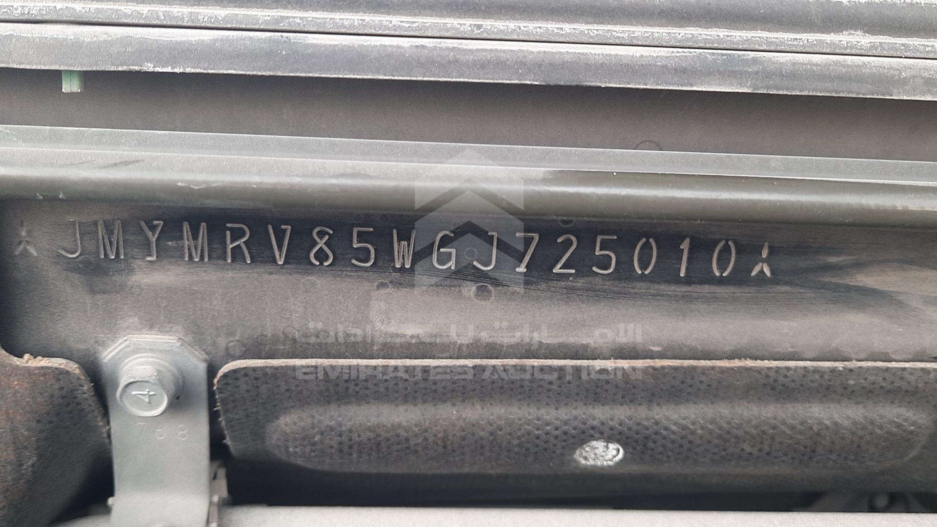 2016 MITSUBISHI PAJERO VIN: JMYMRV85WGJ725010