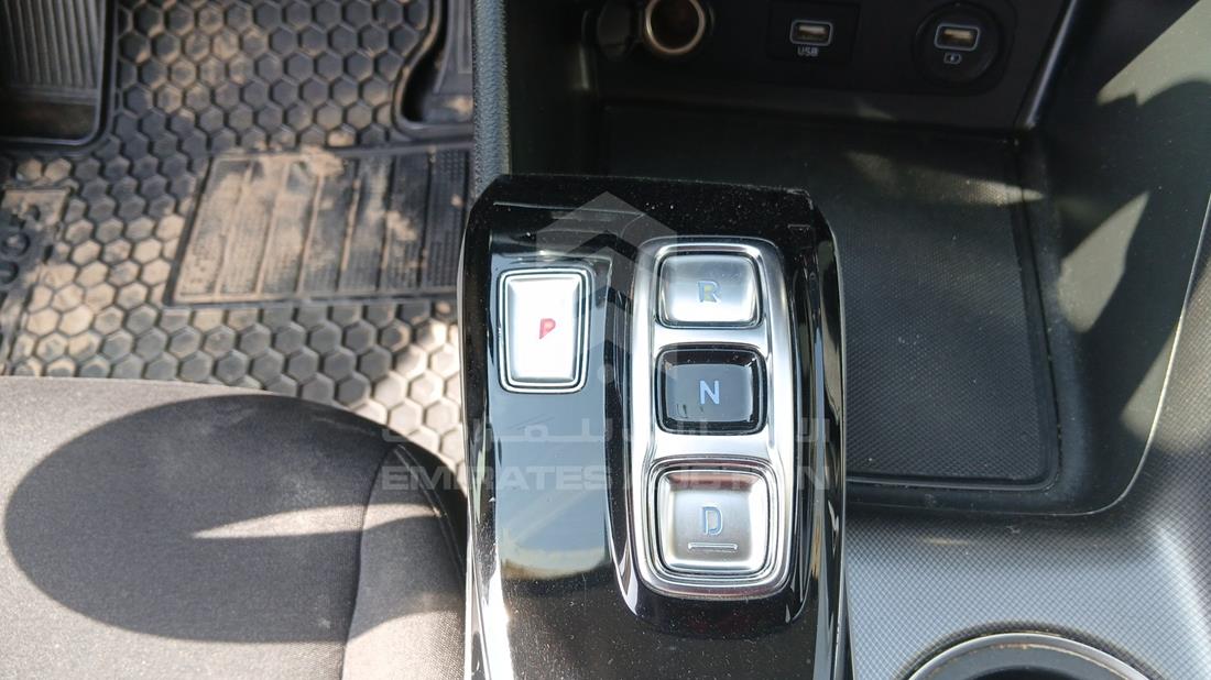 2021 Hyundai Sonata Hybrid — Gear View — Photo 18