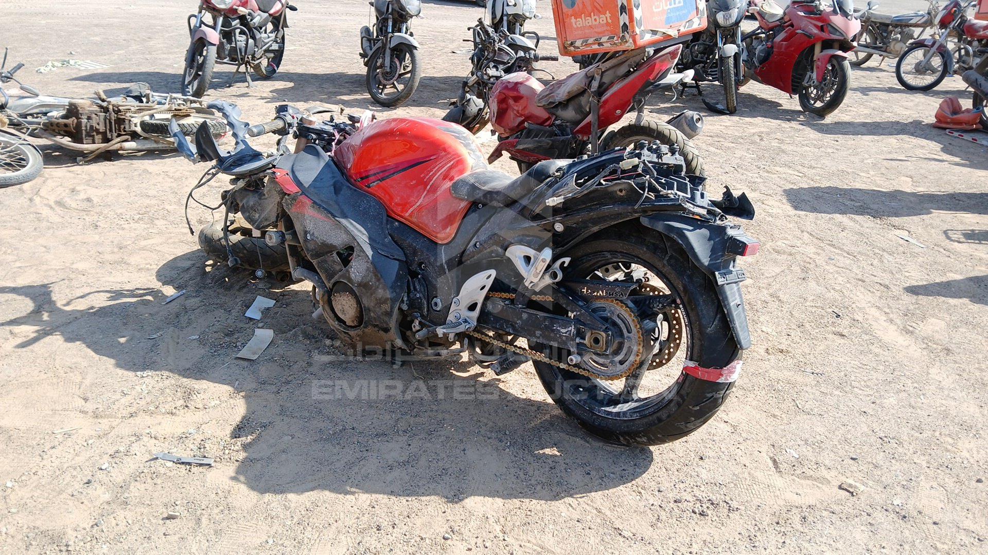 2011 SUZUKI MOTORBIKE VIN: JS1CK111300100087