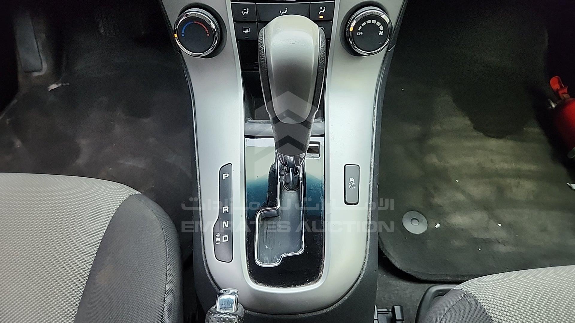 2017 CHEVROLET CRUZE VIN: KL1PJ5C56HK600366