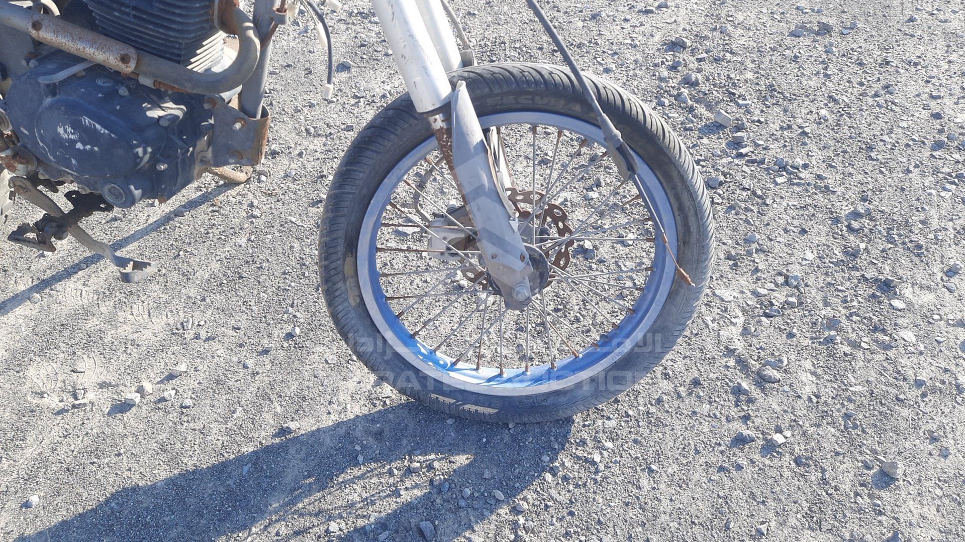 0 MOTORBIKE --- VIN: L5CHEJLHEM002735