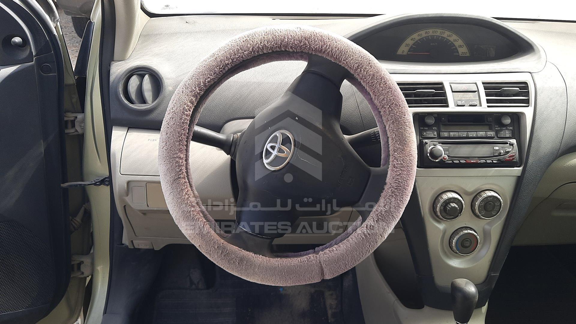 2006 TOYOTA YARIS VIN: JTDBW933261003695