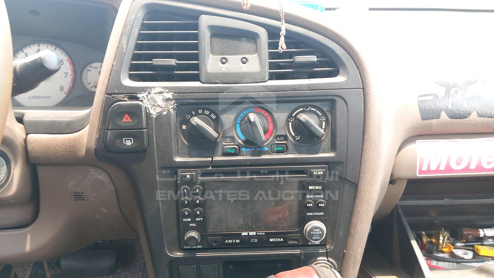 2002 NISSAN PATHFINDER VIN: JN8AR05Y62W522936