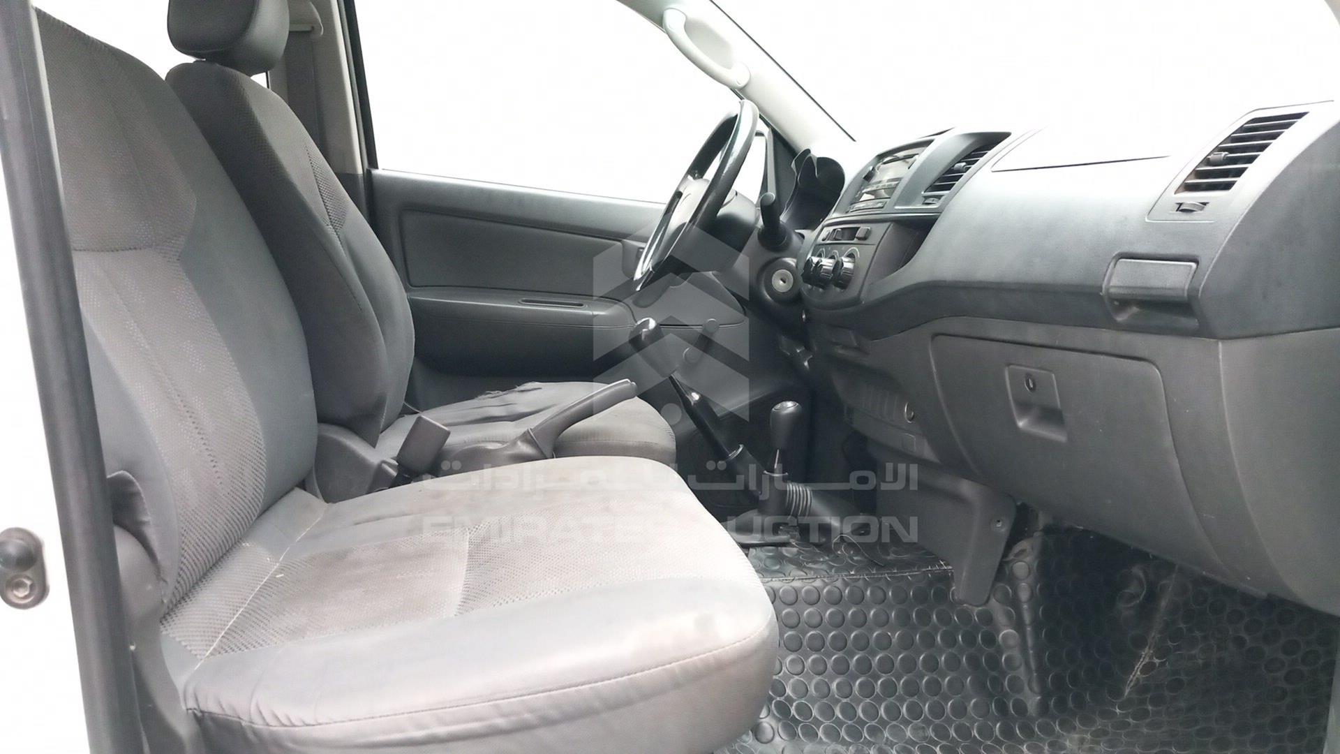 2012 TOYOTA HILUX VIN: MR0FX22G6C1356674
