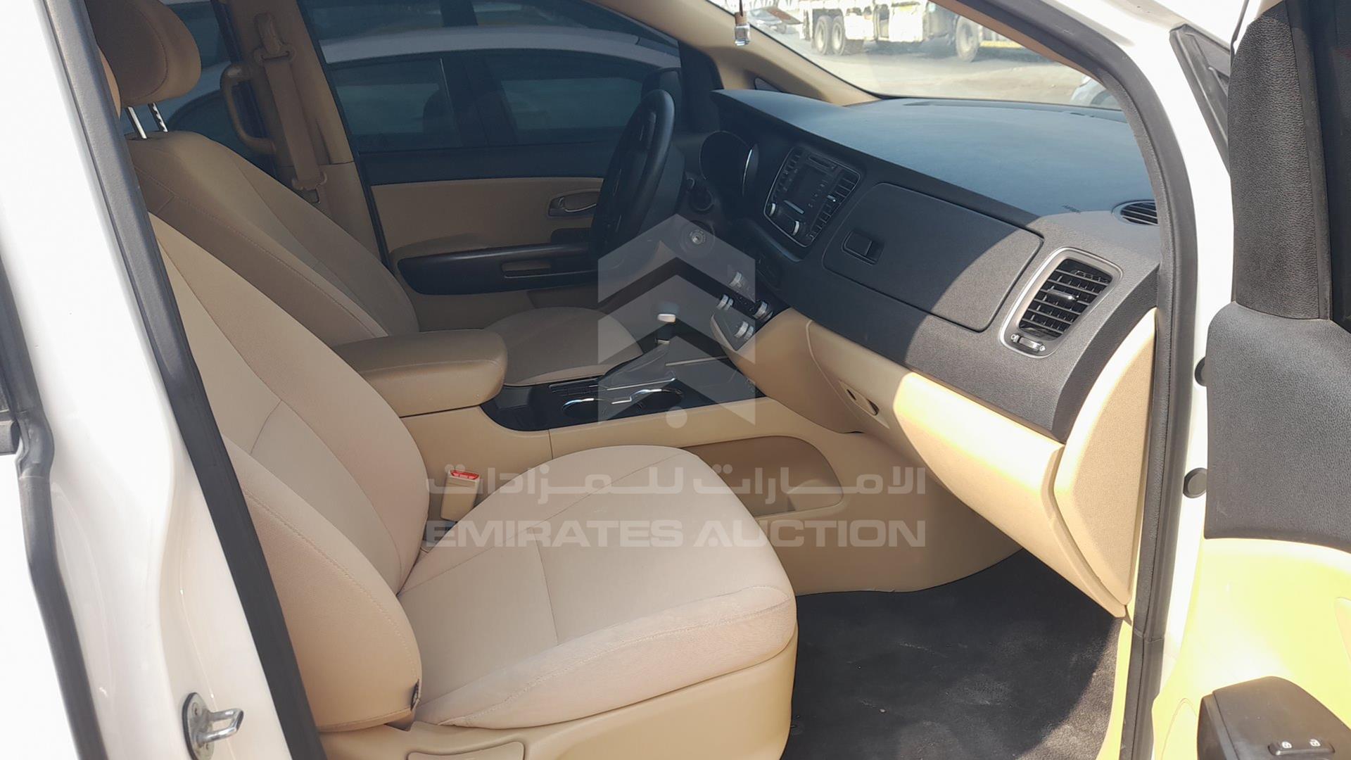 2020 KIA CARNIVAL VIN: KNAMB8121L6645488
