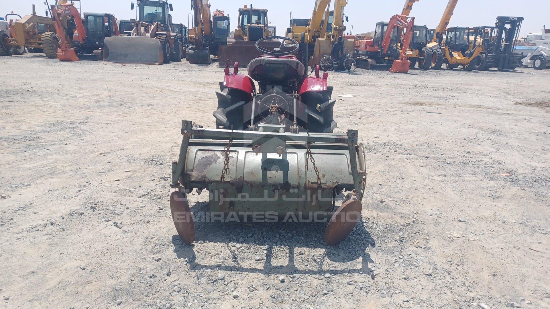 0 YANMAR --- VIN: YM1300D05827
