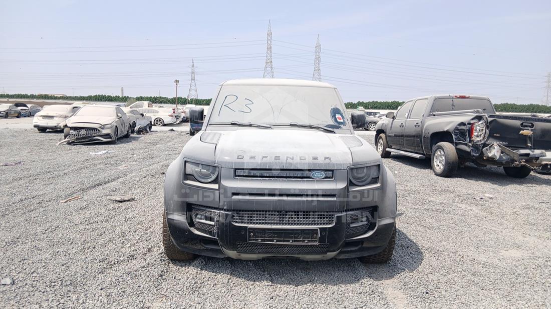 لاند روفر Defender 2023 — الزاوية الأمامية بالكامل — صورة 1