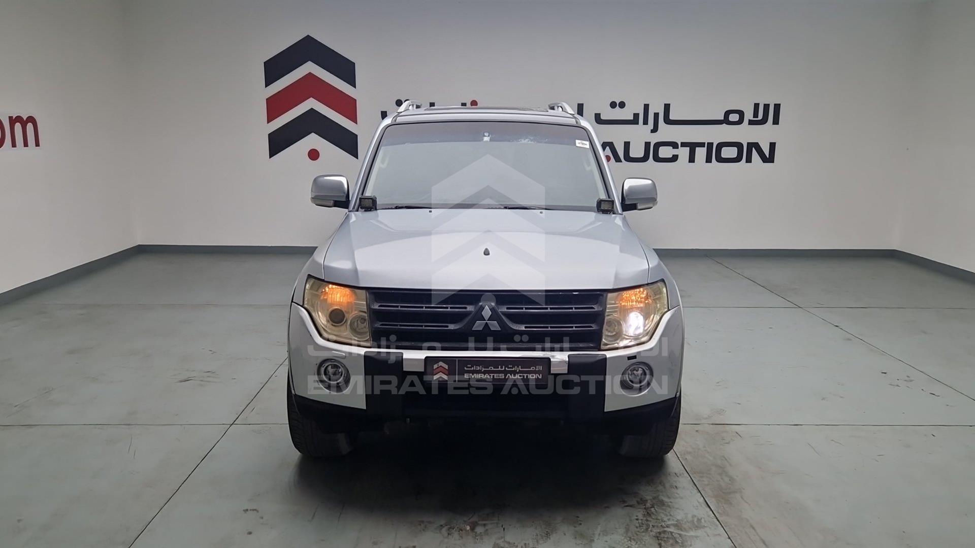 2009 MITSUBISHI PAJERO VIN: JMYMYV87W9J702367