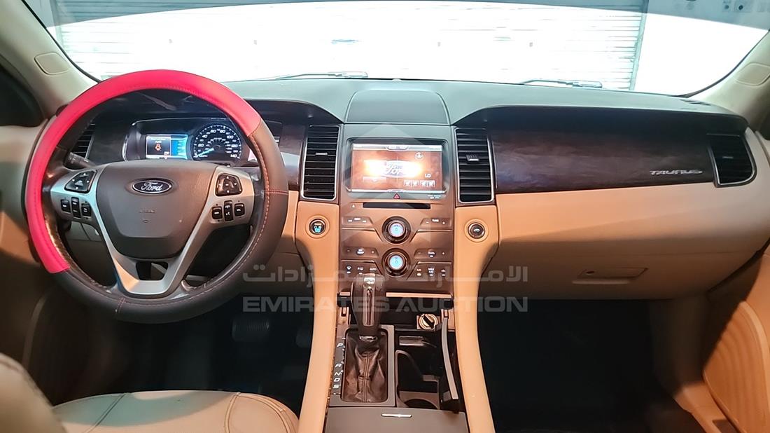 2015 Ford Taurus — Entertainment Systems & Camera Monitor & Navigation — Photo 15