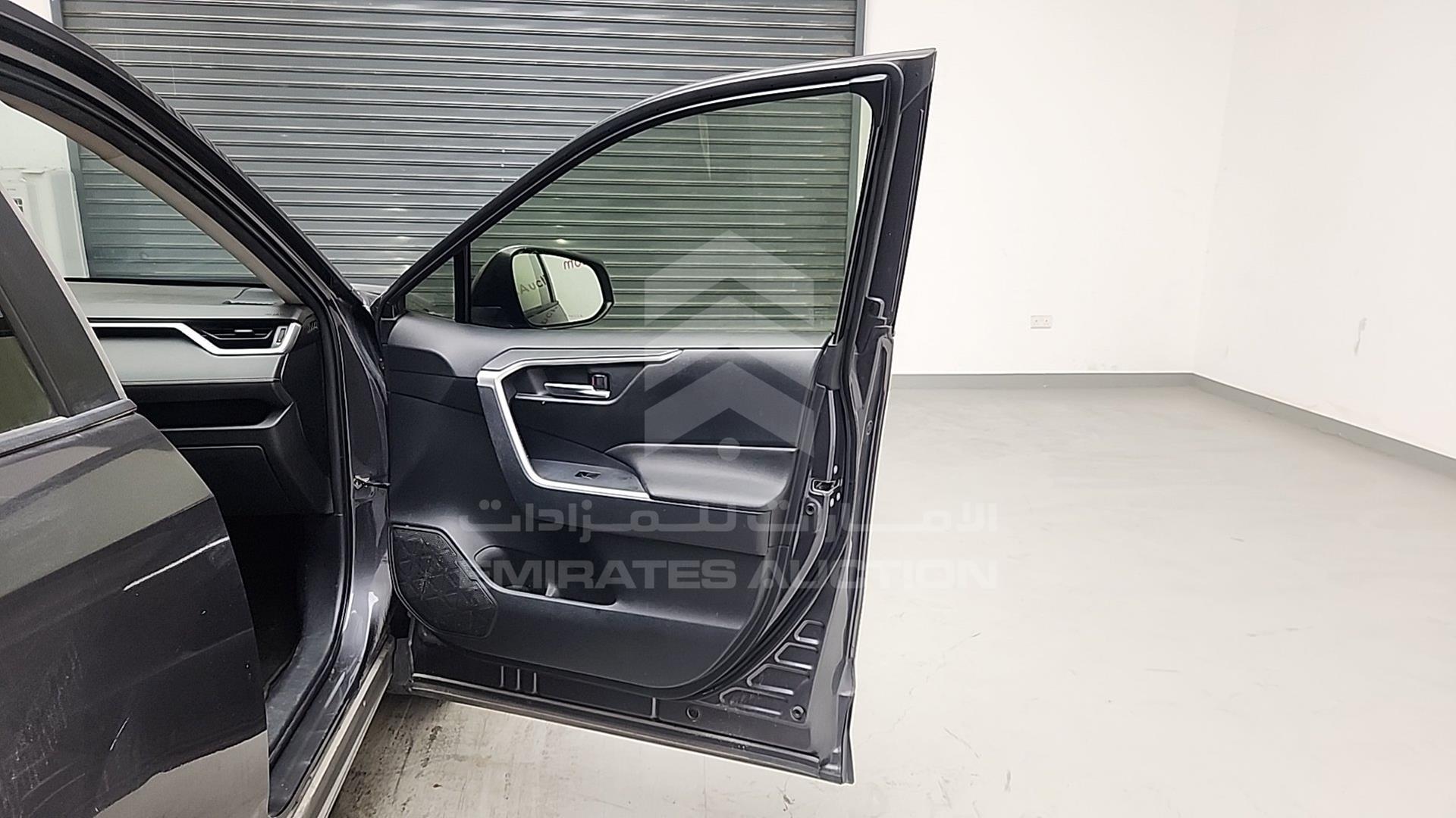 2019 TOYOTA RAV-4 VIN: JTDW13FV2KJ007783
