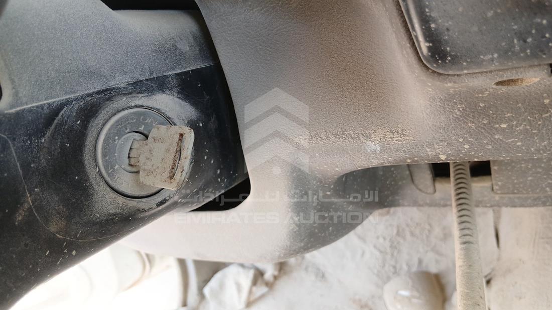 2000 Isuzu KB — Keys — Photo 4