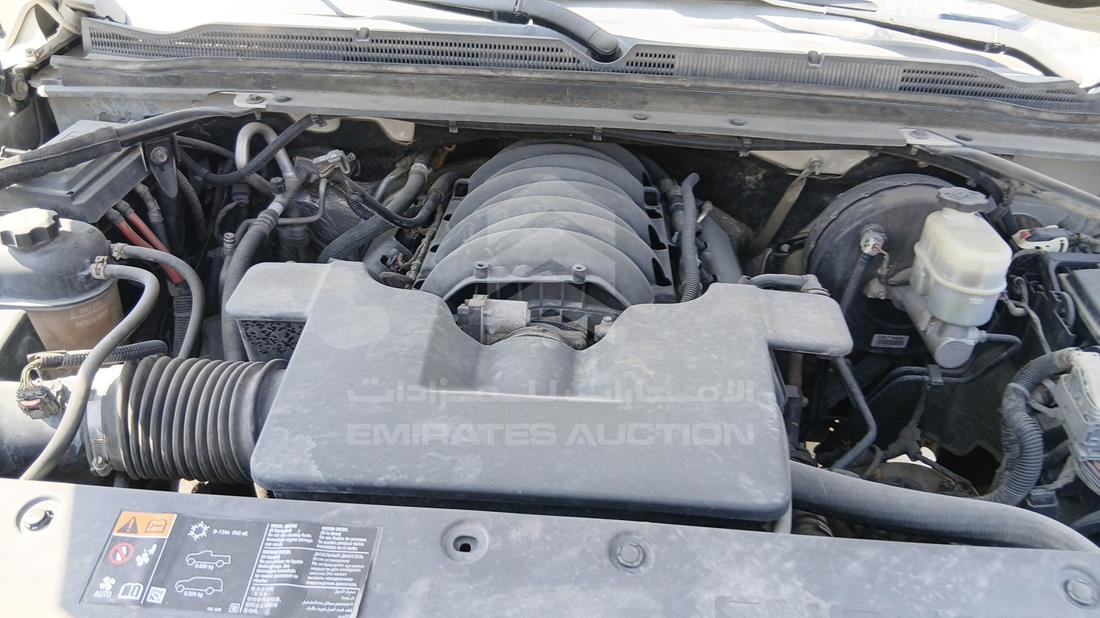 2019 Chevrolet Suburban — Engine Bay — Photo 29