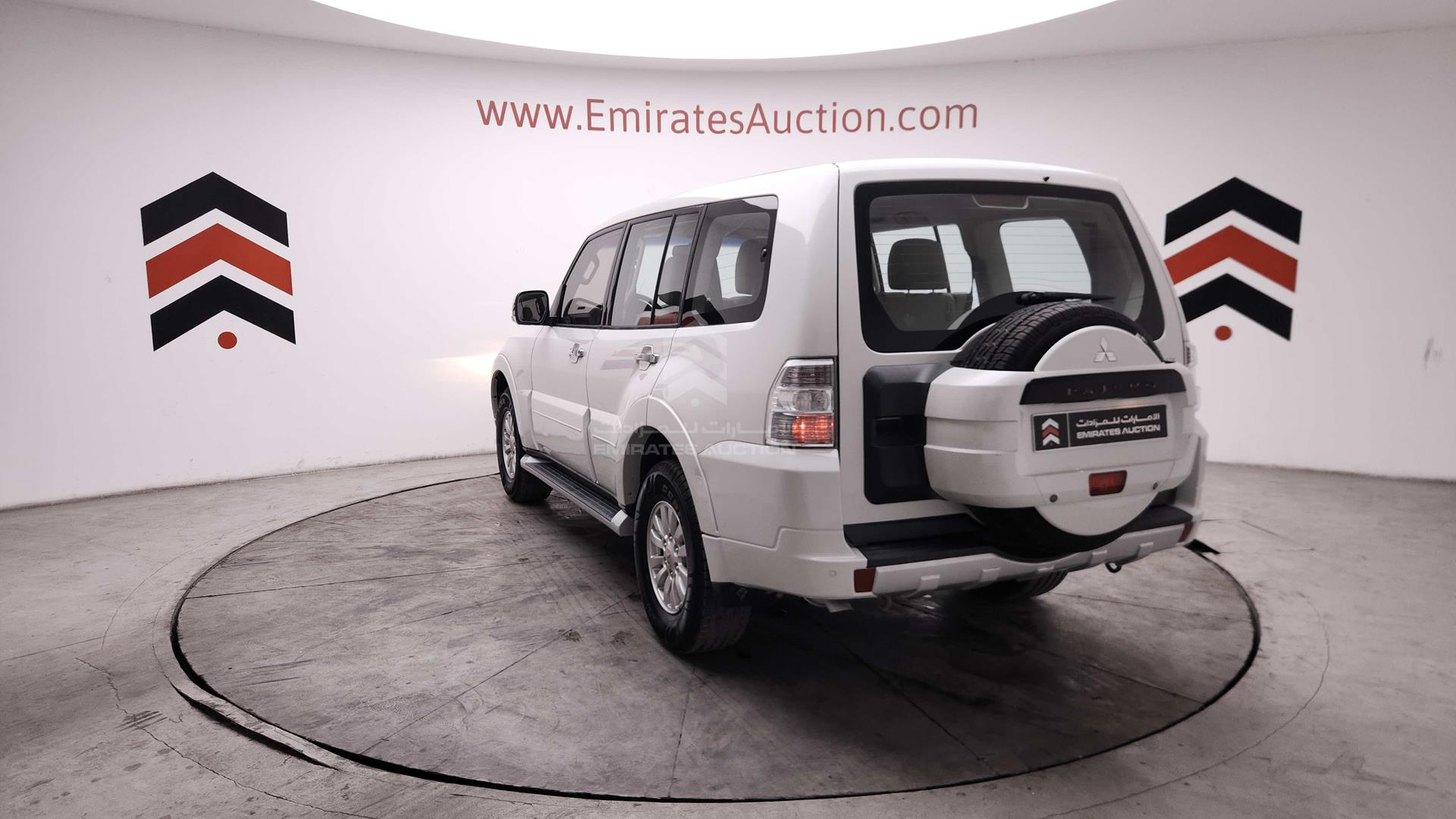 2014 MITSUBISHI PAJERO VIN: JMYLRV95WEJ707012