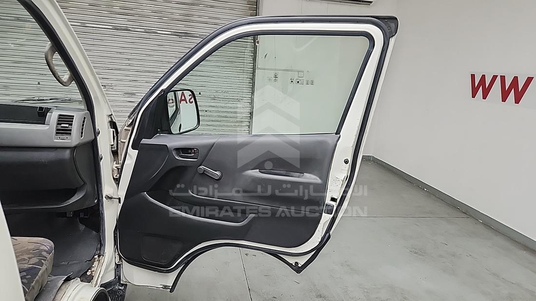 2011 Toyota Hiace — Front Right Door — Photo 26