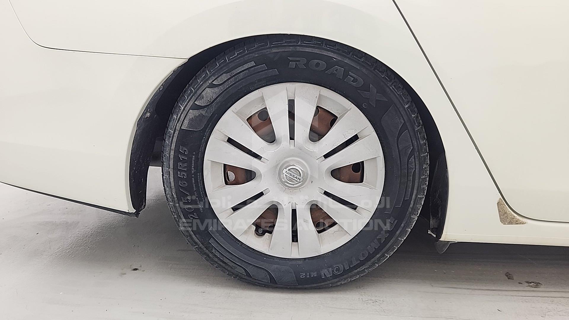 2015 NISSAN SENTRA VIN: MNTBB7A90F6027075