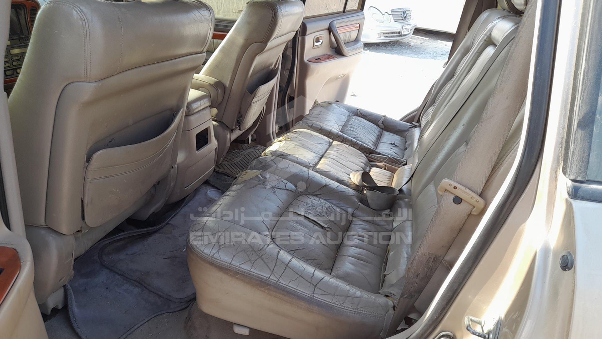 1999 LEXUS LX 470 VIN: JT6HT00W2X0071734