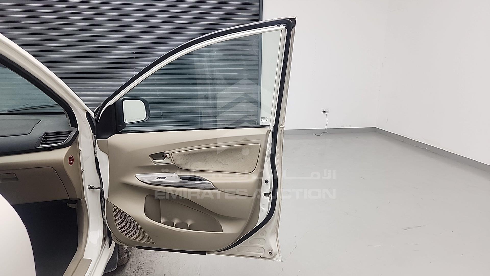 2015 TOYOTA AVANZA VIN: MHKMC13F0FK018371