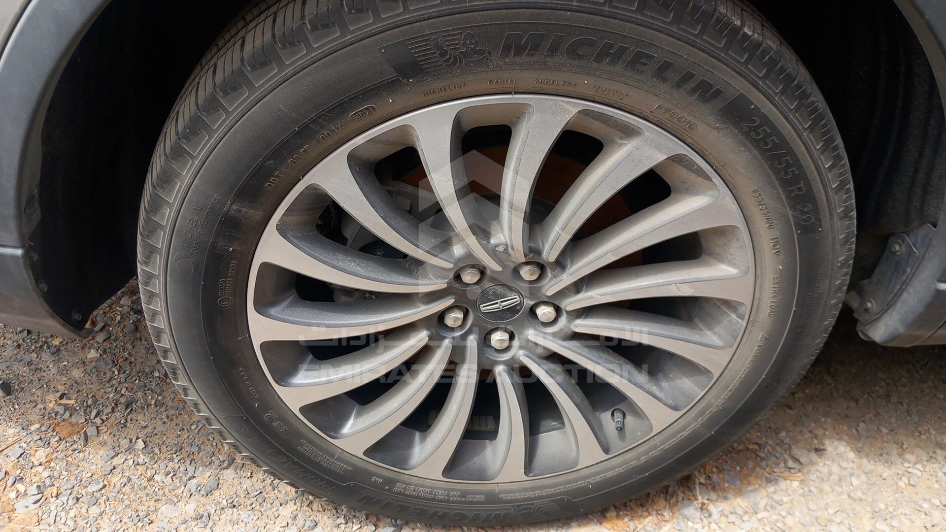 2022 LINCOLN AVIATOR VIN: 5LM5J6XC3NGL00242