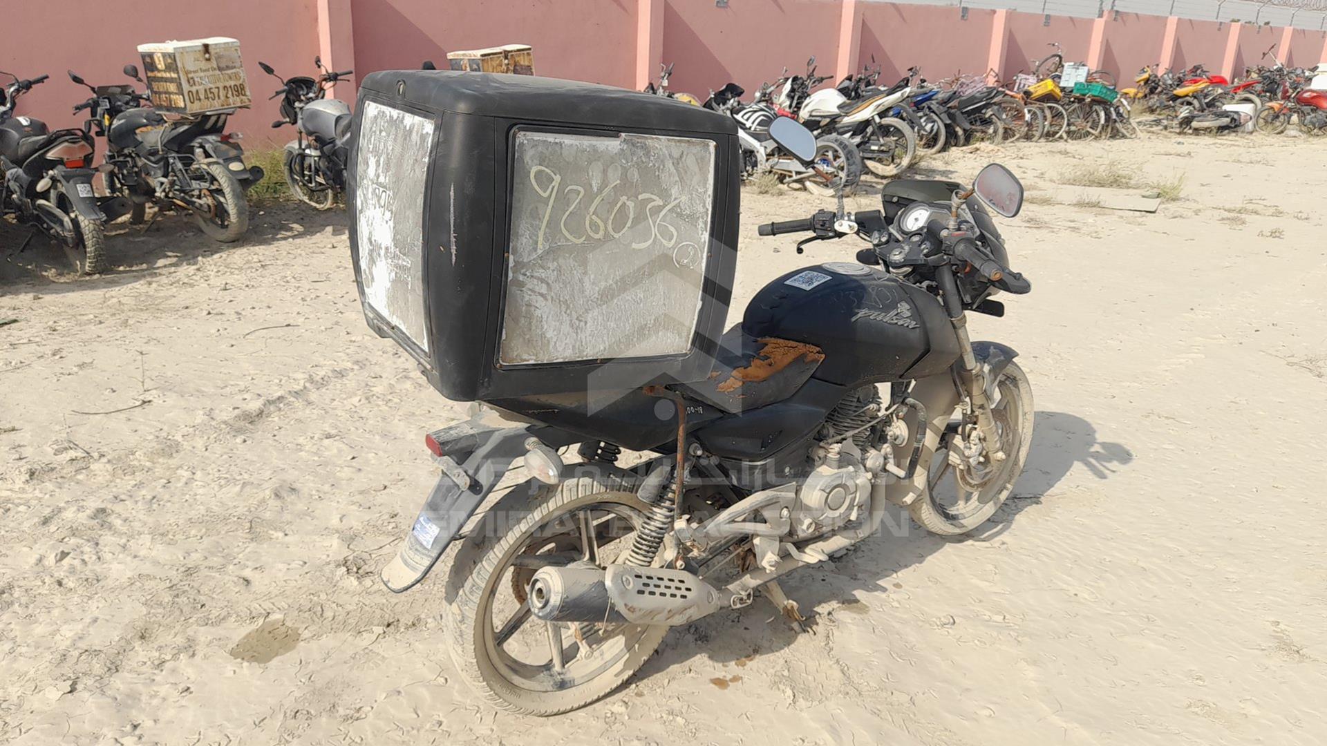 2014 BAJAJ PULSAR 180CC VIN: MD2A12DZ2ECK51155